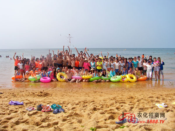 海邊集體“臭美”