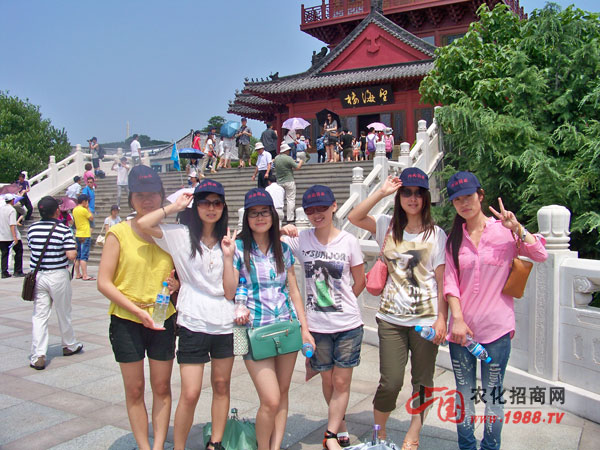 �����u����