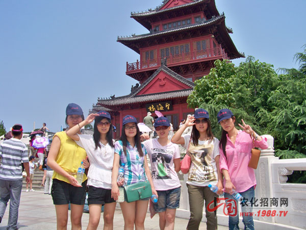 �����������c�������u��