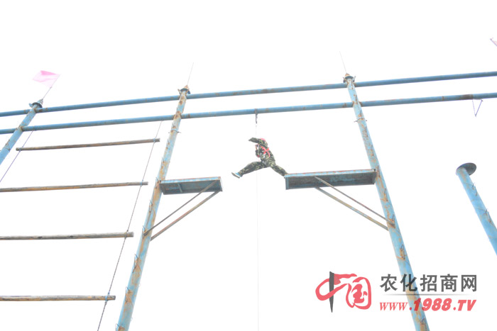 ͨ�^�߿Ք����@��(g��)���(d��ng)�������������挦(du��)���y������(zh��n)�r(sh��)��Ҫ�����O(sh��)��