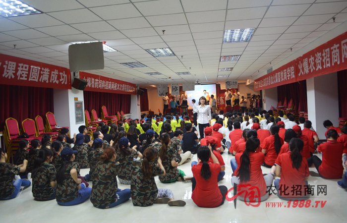 ͻ���������l(f��)�F(xi��n)�挍���Լ�