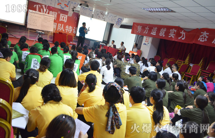 �����ҳ��L(zh��ng)���ж�������