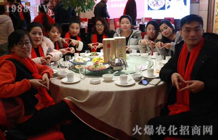 ��Ҋ(ji��n)����һ��Y(ji��)��ǰ�У�