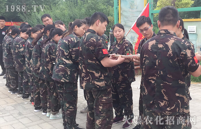     �΅���������չӖ�������v�˃������Ӗ��ʹ�Լ����L���S�������|Ҳ�ܶࡣ