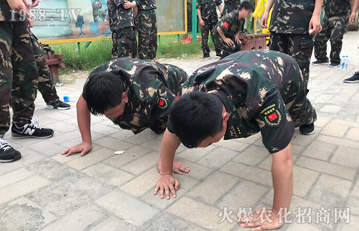 �F(tu��n)�Y(ji��)һ�����¸�ǰ��