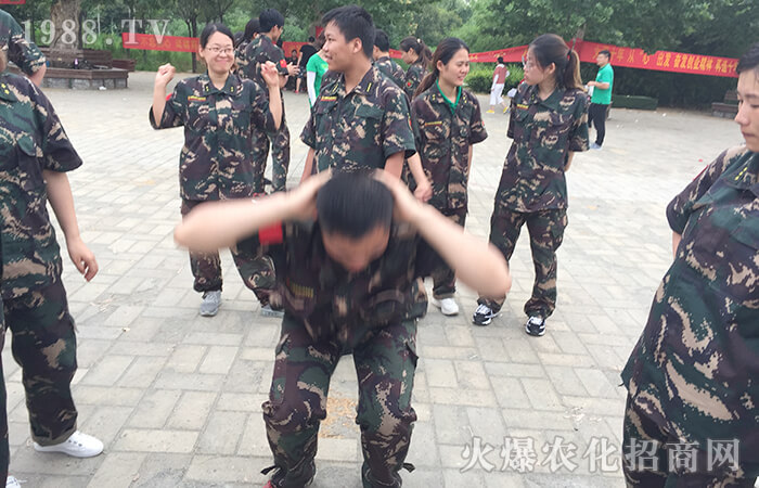 Ψ�в��������������ƵZǰ��