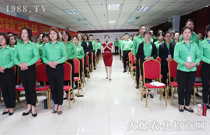 �С��Y���߱��������o���Y���粽�y�У�