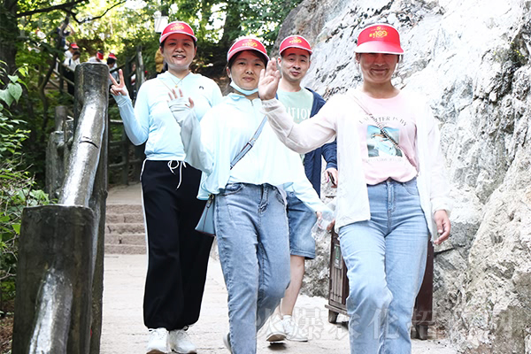 һ��һ���磬һɽһ����