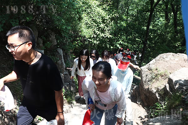 һ��һ���磬һɽһ����