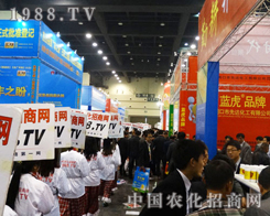 16�������r(n��ng)ˎչ��һȺС��С��ꖡ���(zh��n)ʿ