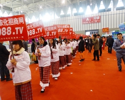 �r(n��ng)����(zh��n)ÿ��չ��(hu��)����ȫ���Ը�