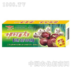 ���v����-���