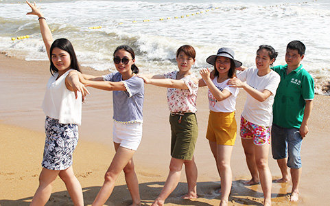 ����Դ����������(m��ng)��ʼ��׷���r(n��ng)����Ӣ��߅������