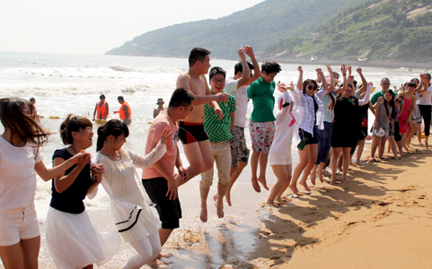 �̺��{(l��n)�졢ɽˮ���B���֠������(du��)վ���𱬼��˘��_�