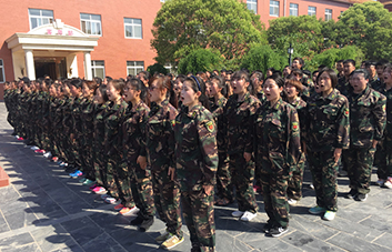 Ӣ���Sˬ���](m��i)�гC��������ֻ�Ј�(ji��n)��(qi��ng)��