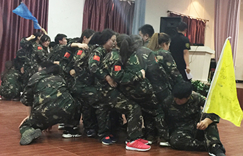 �𱬴��ͥ���Q��һ���K��