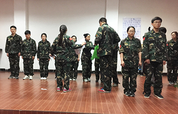 ���س��Z����Ը�����Լ��S�µđ��P�Z����