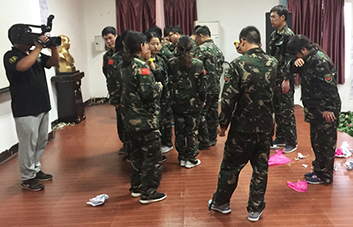 Ҫ��Ȅe�˃�(y��u)�㣬��Ҫ�����������κ��˵�Ŭ����