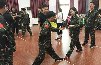 ��(d��ng)���¶��Q�ĕr(sh��)��ȫ�����(hu��)����׌·��