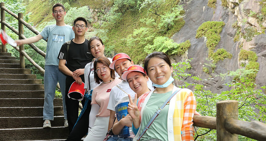 �𱬾W(w��ng)С��鴩Խ��·�����ƾ��Q���^�p�k��������@����(hu��)����