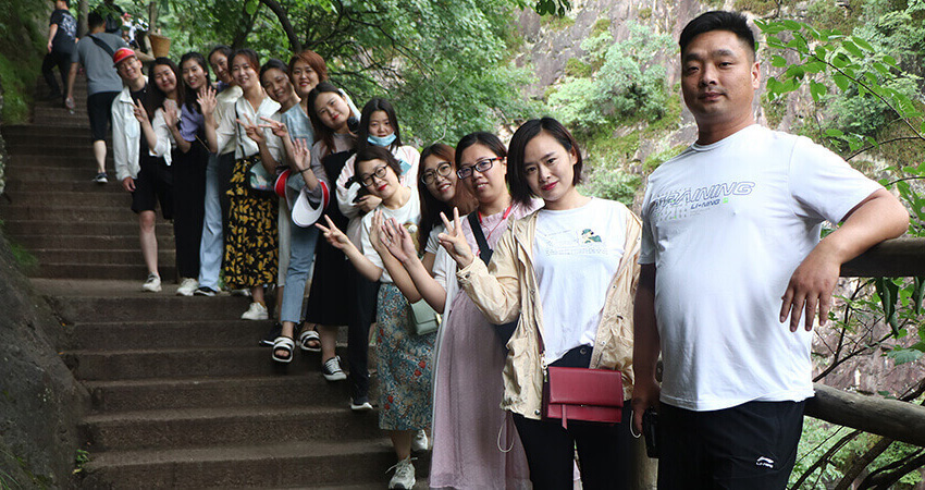 �𱬾W(w��ng)С��鴩Խ��·�����ƾ��Q���^�p�k��������@����(hu��)����